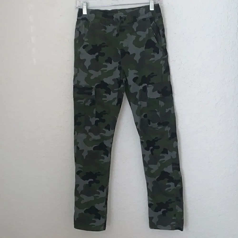 Cat & Jack Boys Camo Cargo joggers Size 14